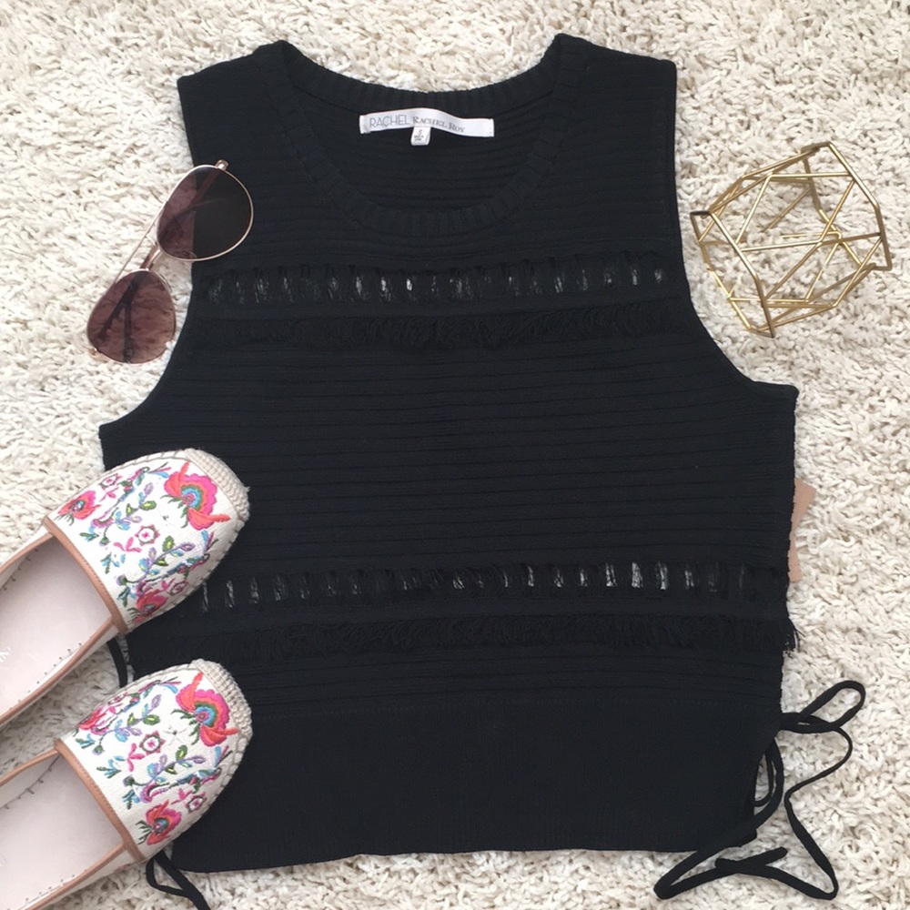 • Rachel Roy Textured Fringe Top •